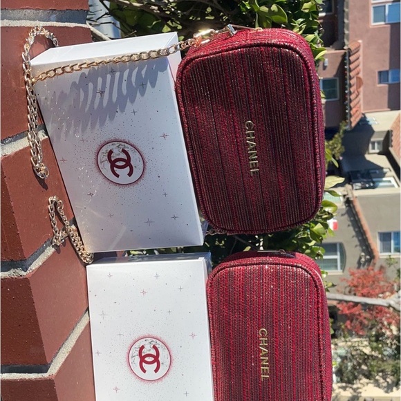 Authentic Chanel bag - Picture 3 of 3